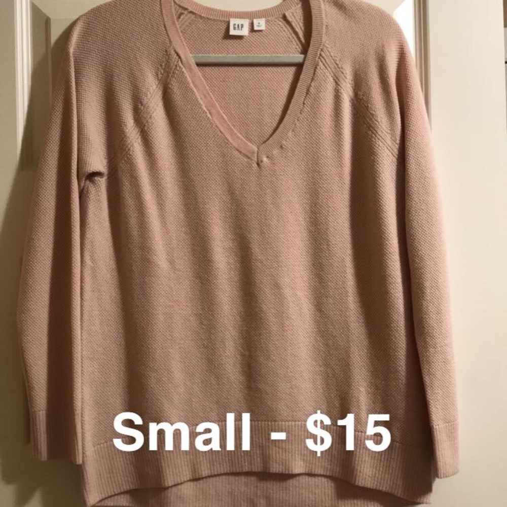 GAP blush pink sweater